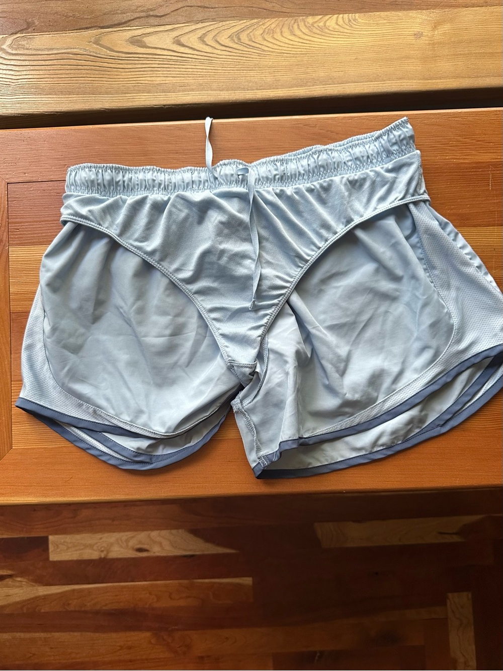 Nike Dri-Fit Tempo Women’s Running Shorts in Light Blue - Size XL - Picture 6 of 6